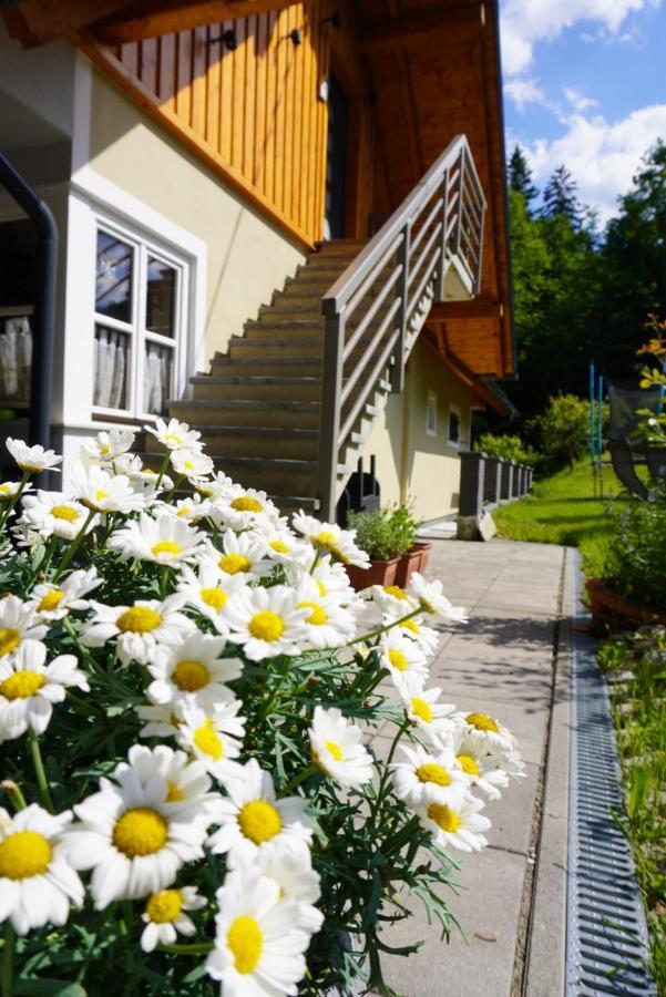 Ferienwohnung Heidi Leutschach Bagian luar foto